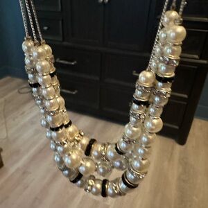 Pearl and black layered necklace